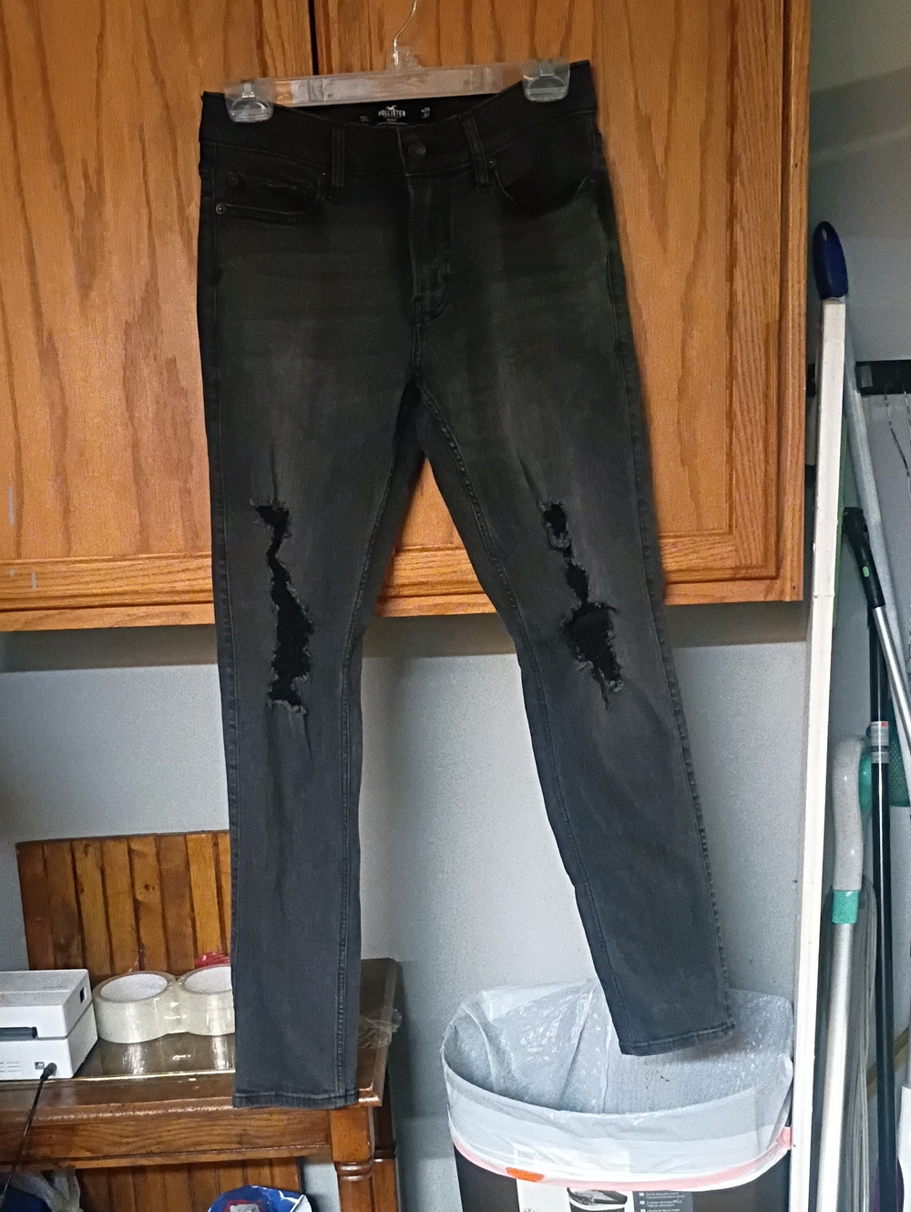 Hollister W29 L32 PIMen's Distressed Black Skinny Jeans